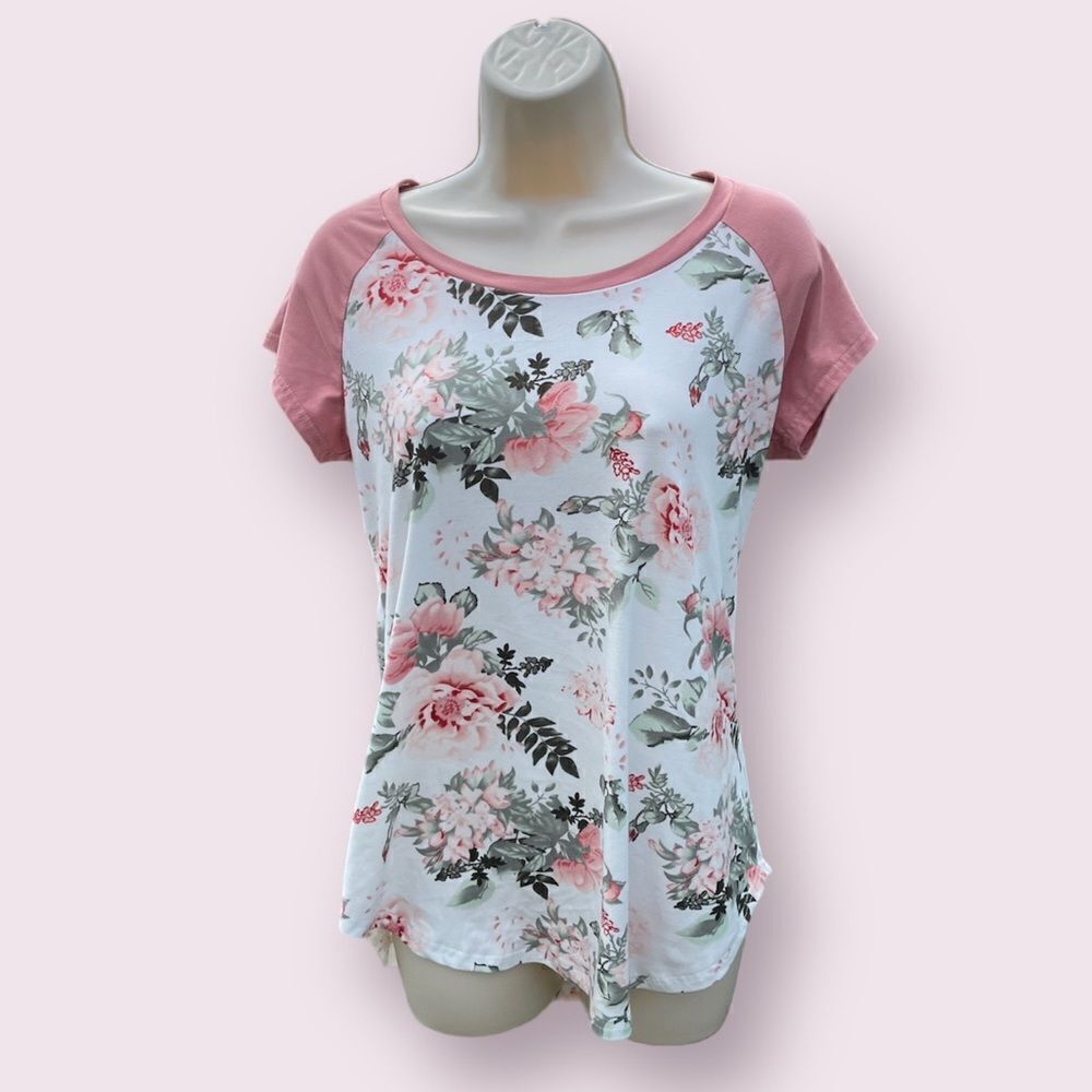 Orange Kiss Floral T-Shirt Size Medium